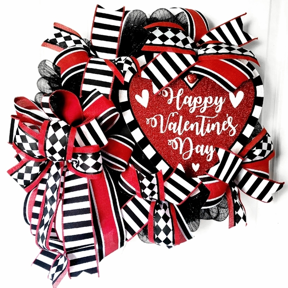 Valentines Day Wreath Deco Mesh Bows - Picture 4 of 4